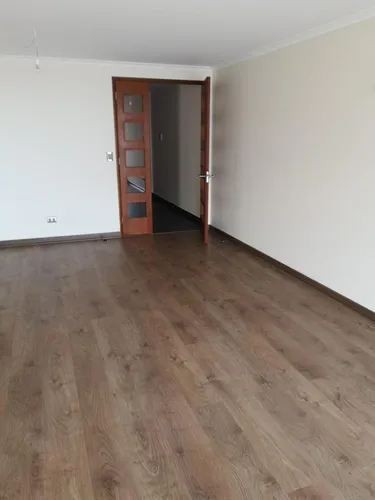 En Venta Amplio Departamento Con Vista Al Mar En Sector Sur