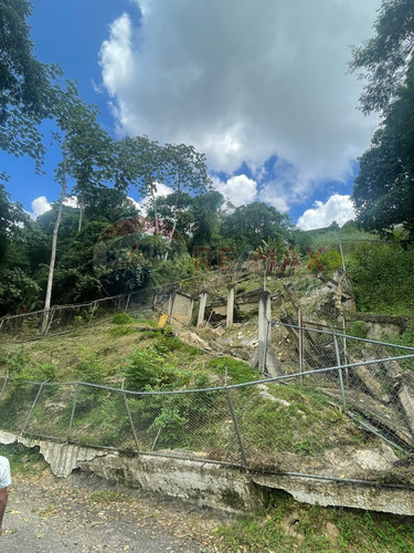 Venta De Terreno Cercado En El Hatillo Yd