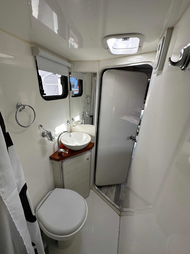Imagen 11 de 15 de Ford F 4000 Motorhome 4x4