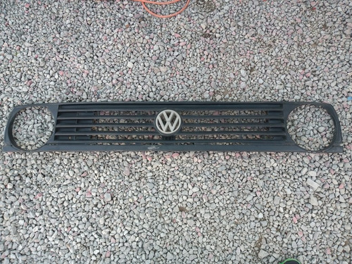 Parrilla Con Logo Volkswagen Golf 85-92 