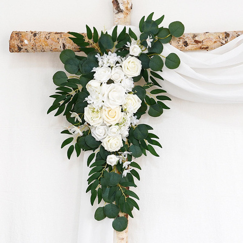 - Decoraciones De Telón De Fondo De Boda Con Guirnalda
