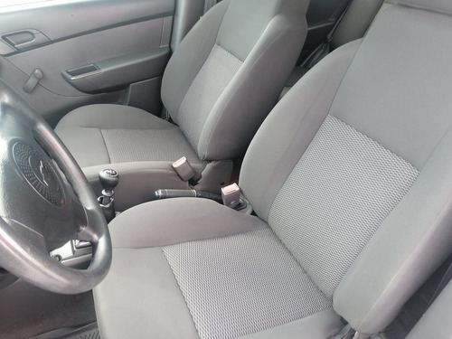Chevrolet Aveo Paq M Ls Estandar 2017
