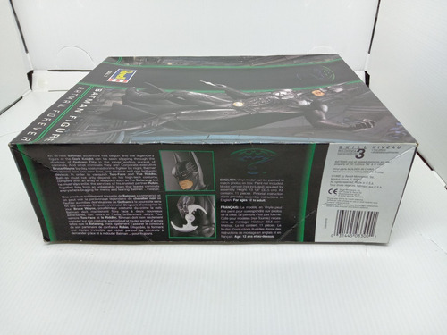 Imagem 3 de 8 de Kit Plastimodelismo Revell Figura Batman Forever Escala 1:4