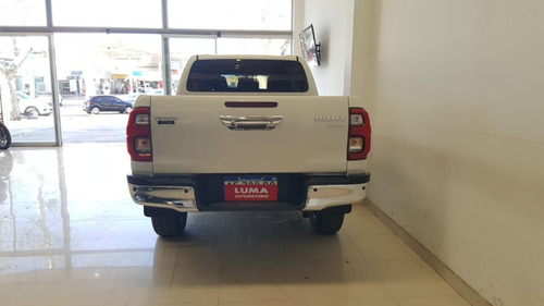 Toyota Hilux 2.8 Cd Srv 177cv 4x4 At