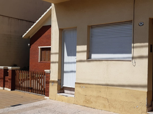 Imagen 1 de 12 de Ph Céntrico En Planta Baja, A La Calle Con Entrada Independiente Sin Expensas