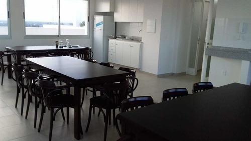 Venta Apartamento 1 Dormitorio Tres Cruces Terraza Y Garaje
