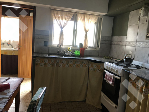 Casa En Venta Con Comercio - Cipolletti
