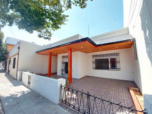 Venta Casa 4 Amb Villa Lynch Jardín Permuta Coch.