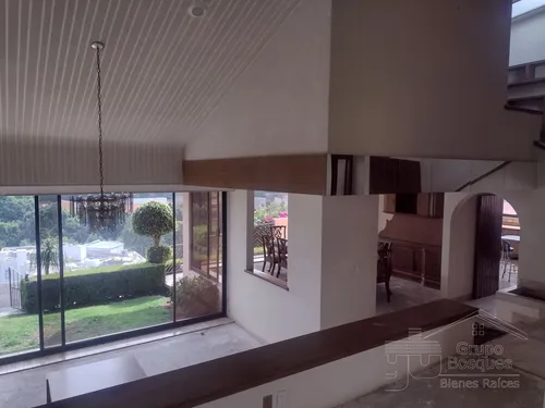 Casa En Venta En Bosques De Las Lomas, Cuajimalpa De Morelos.