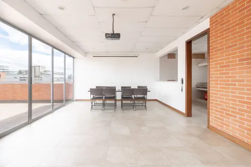 Apartamento En Venta En El Chicó. Cod V8308