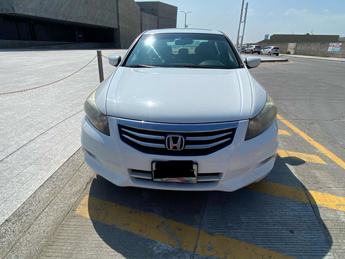 Imagen 3 de 12 de Honda Accord 2011 2.4 Ex Sedan L4 Piel Abs Cd Mt