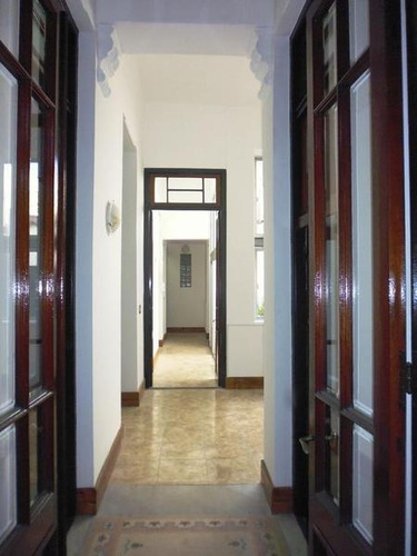 Venta De Casa 4 Dormitorios En Cordón, Excelente Reciclaje!!