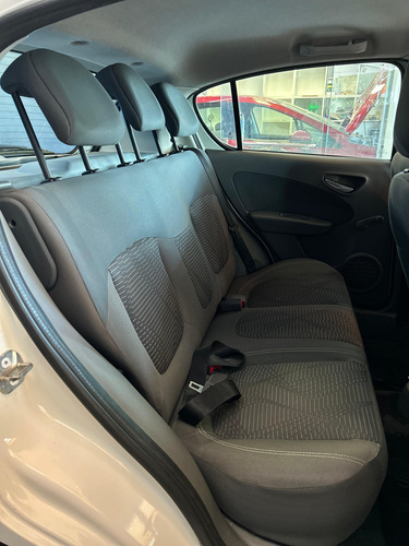 Fiat Palio 1.4 Attractive 85cv