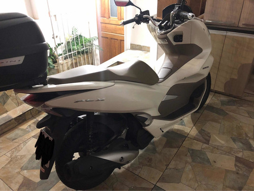 Imagem 1 de 6 de Honda Pcx Deluxe
