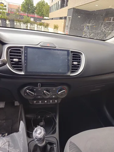 Kia Soluto 1.4 Emotion Mt
