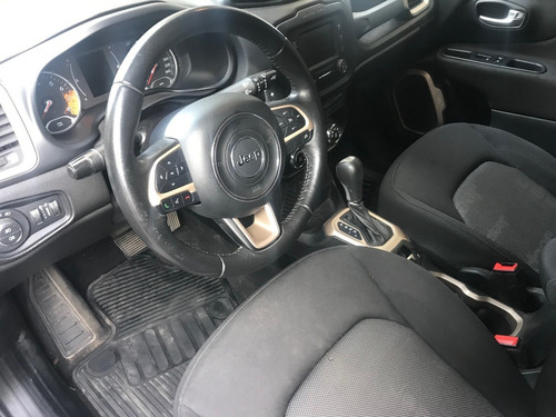 Imagen 12 de 16 de Jeep Renegade Sport 1.8 Automatico