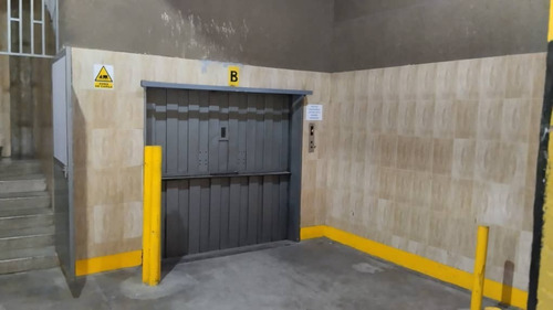 Imagen 4 de 8 de Alquiler De Piso Industrial En Boleita Sur
