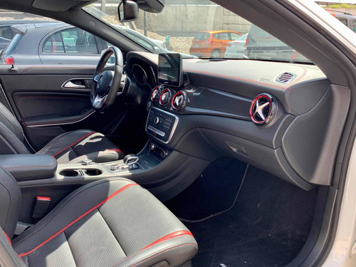 Imagen 5 de 14 de Mercedes-benz Clase Cla 2017 2.0 45 Amg At