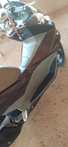 Imagem 6 de 7 de Honda Pcx Dlx
