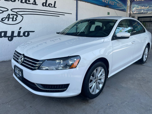 Volkswagen Passat 2.5 Comfortline At