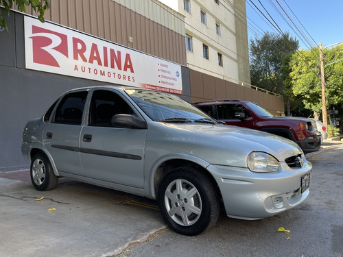 Chevrolet Corsa Classic 4ptas. 1.6 N Super