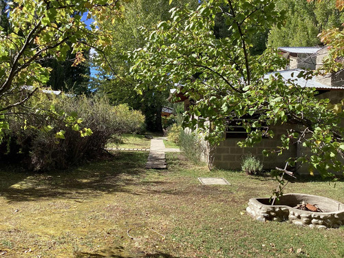 Complejo De Casa Y Departamentos Céntrico En El Calafate