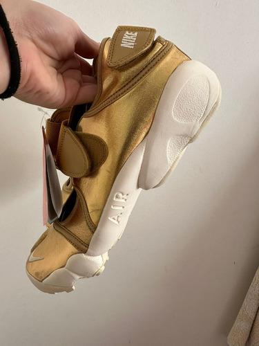 Zapatillas Pezuña Dorado Talle 8uk