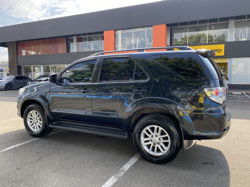 Imagen 7 de 25 de Toyota Fortuner 27l 2013