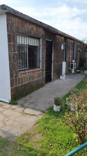 Imagen 1 de 12 de Alquilo Casa 3 Dormitorios
