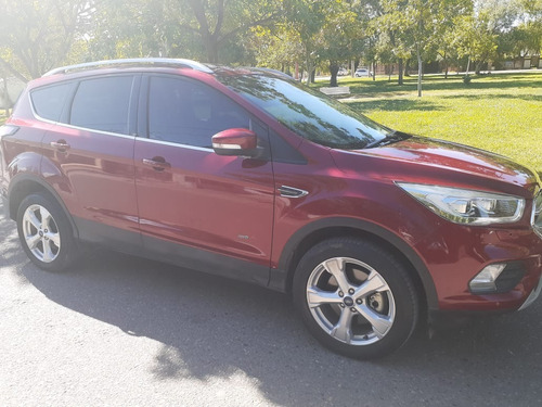 Ford Kuga Titanium 2018 - 25mil Km - Excelente