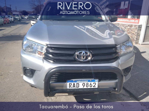Toyota Hilux Dx 4x4 2.7 2017 Impecable!