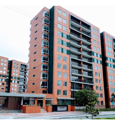 Apartamento Moderno, Amplio Y Acogedor- Gran Granada.