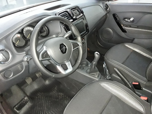 Renault Captur Intens 2.0 16v $ 2.205.000- Car One Sp