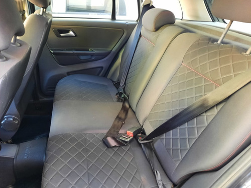 Imagen 7 de 7 de Volkswagen Suran 1.6 Highline I-motion 2013