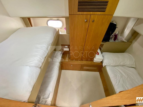 Ferretti 53 Ñ Intermarine Cranchi Beneteau Sessa
