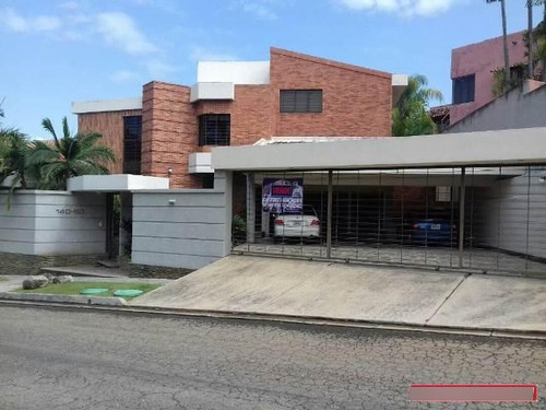 Altacasa Vende Excelente Quinta Altos Guataparo Con Piscina