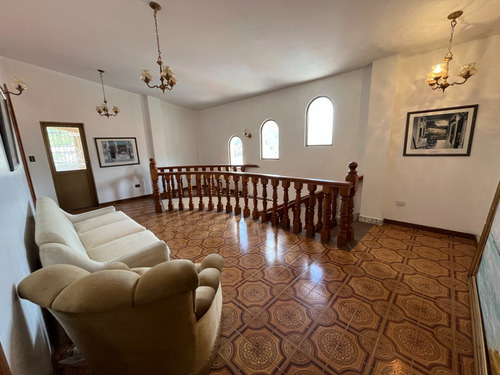 ¡venta! Casa Quinta En Urb. El Castaño, Maracay.