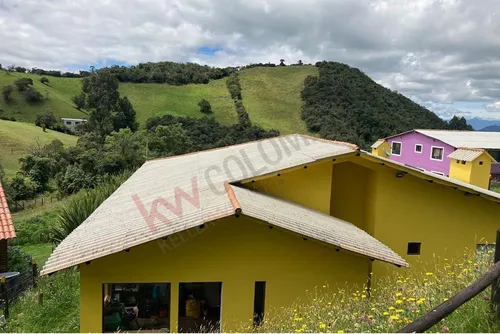 Hermosa Casa Campestre En Venta (11900).