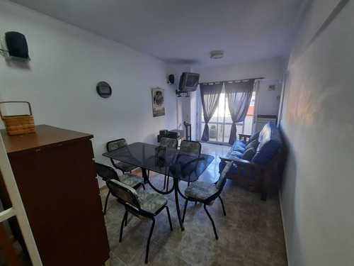 Imagen 5 de 14 de Departamento 2 Ambientes Con Balcon Al Frente Sobre Chiozza