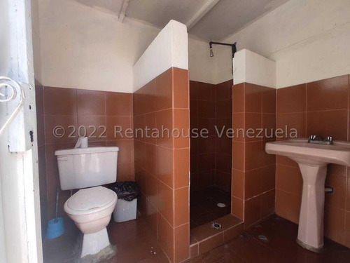 Raiza Suárez Vende Amplia Casa Comercial Centro Barquisimeto