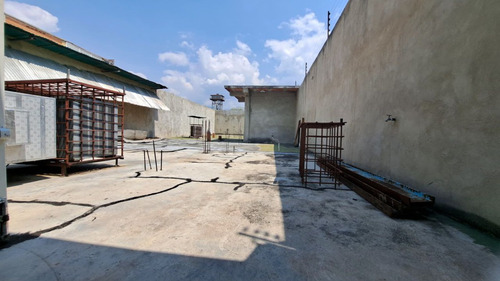 Se Vende Galpón Comercial 368m² - Farmacia La Ganadera Av. Constitución Maracay Jm