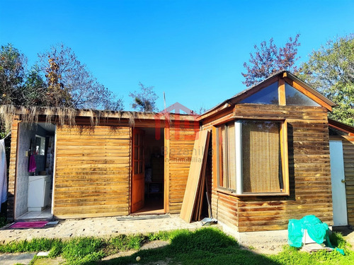 Se Vende Parcela 1.000 M2 Con Dos Cabañas, Piscina Y Quincho