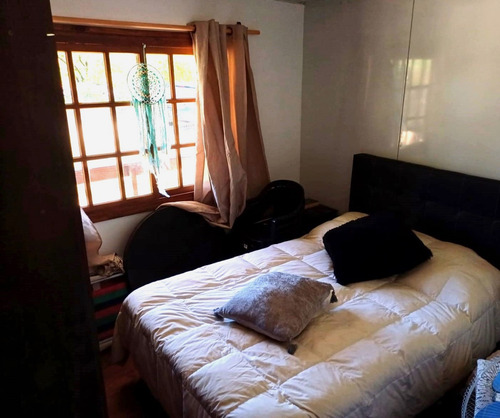 Casa De Isopaneles En Barrio Parque: Una Propuesta Moderna, Eficiente Y Sostenible