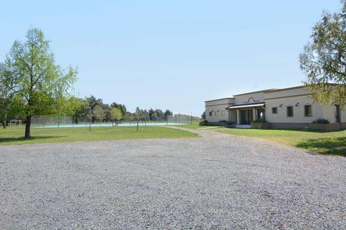 Lote De 1035 M2 En Venta En Barrio Mirabosques, Etapa I. Los Cardales.