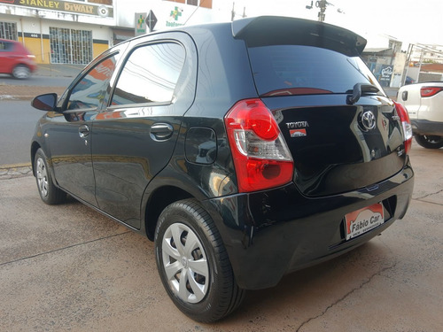 Toyota Etios Hatch 1.3 16v 4p Flex X