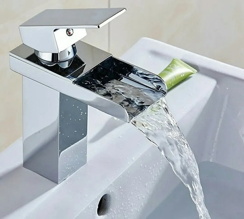 Llave Monomando Lavamanos Cascada Cromada Ht81566c