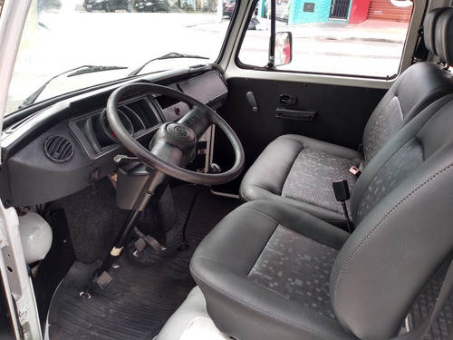 Volkswagen Kombi 2014 1.4 Standard Total Flex 3p