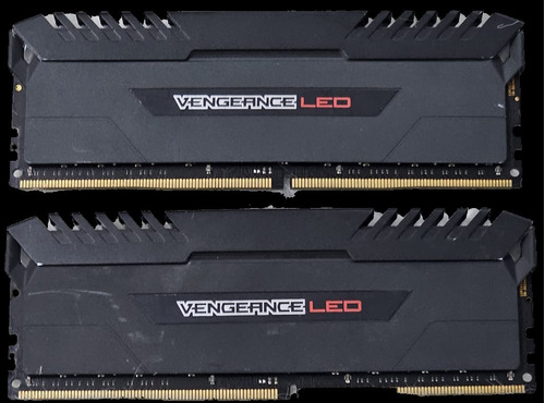 Memoria Vengeance Led Ddr4 16gb 2x8gb Desktop 3000mhz