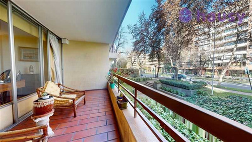 Tour Virtual // Av. El Bosque Sur (71809)