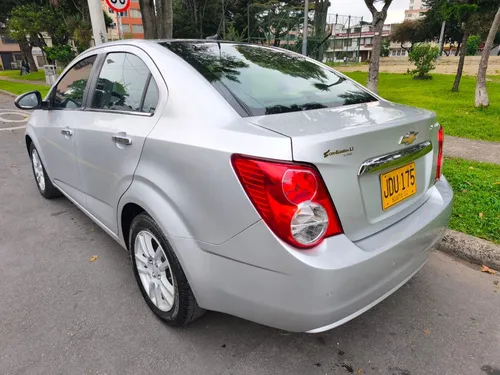 Chevrolet Sonic 1.6 Lt 4 p Automática